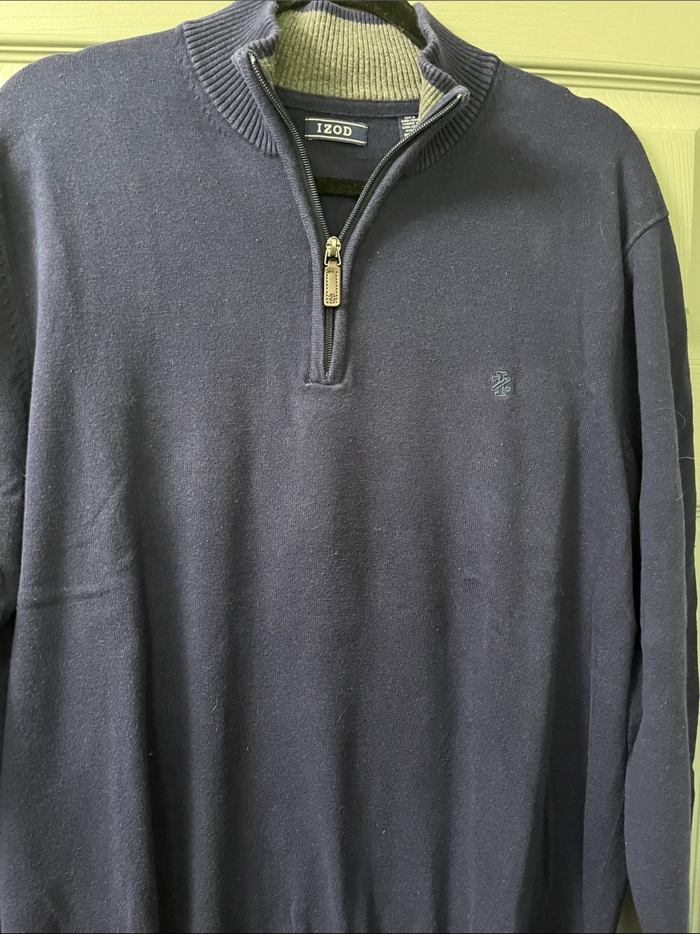 iOS Men's long sleeve navy size xl sweater